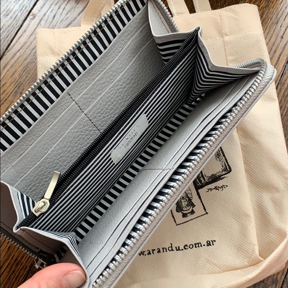 Arandu Grey Wallet - new! - Picture 2 of 4